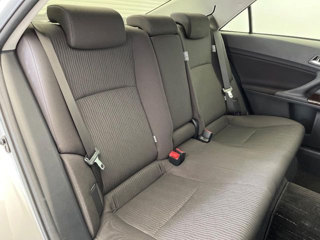 TOYOTA MARK X 2017 Image 31