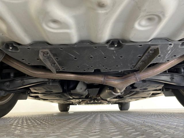 TOYOTA MARK X 2017 Image 31