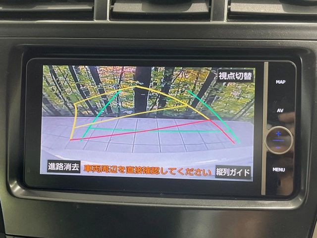 TOYOTA PRIUS ALPHA 2013 Image 31