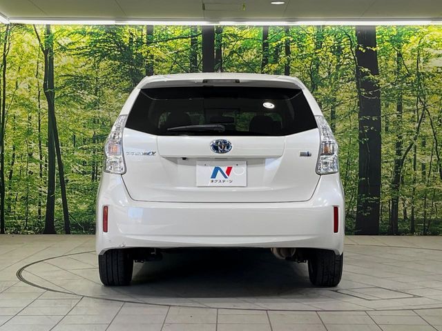 TOYOTA PRIUS ALPHA 2013 Image 31