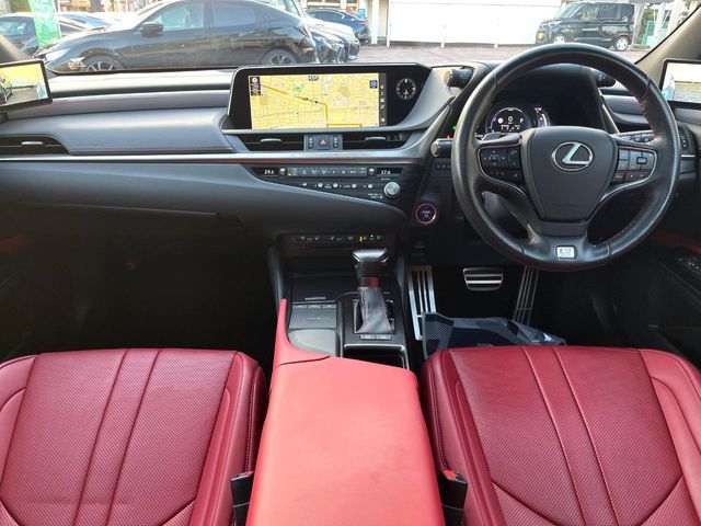 TOYOTA LEXUS ES300H 2021 Image 31