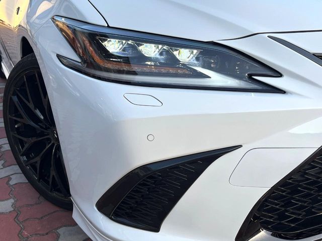 TOYOTA LEXUS ES300H 2021 Image 31