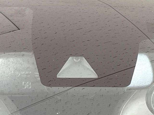 TOYOTA C-HR 2017 Image 31