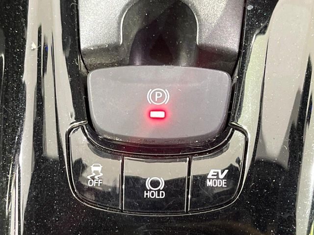 TOYOTA C-HR 2017 Image 31