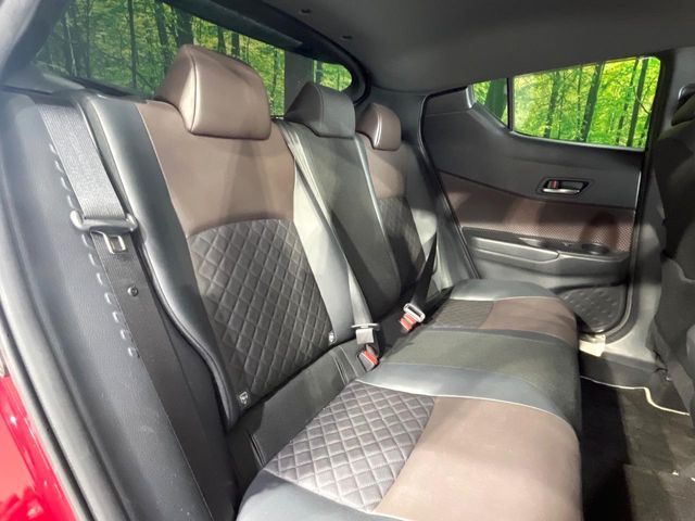 TOYOTA C-HR 2017 Image 31