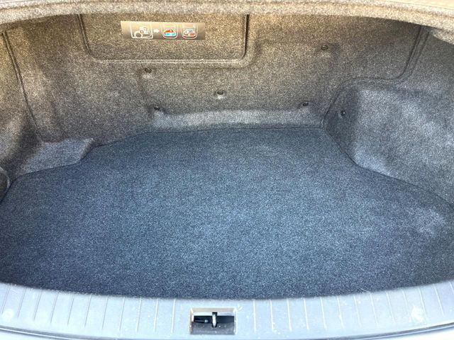 NISSAN SKYLINE HYBRID 4WD 2015 Image 31