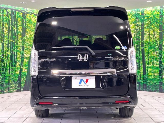 HONDA STEPWAGON SPADA 2013 Image 31