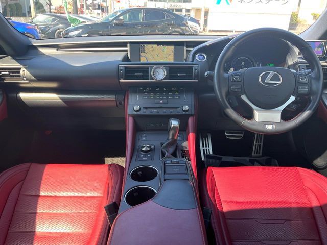 TOYOTA LEXUS RC300H 2017 Image 31