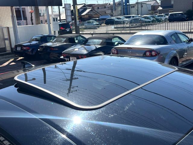 TOYOTA LEXUS RC300H 2017 Image 31