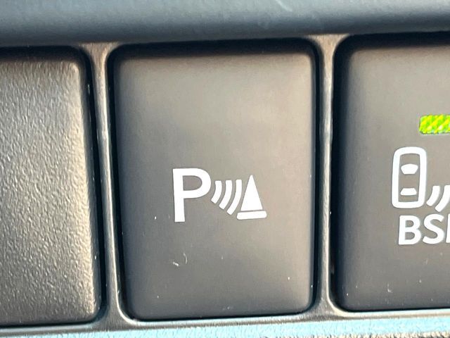 TOYOTA LEXUS RC300H 2017 Image 31