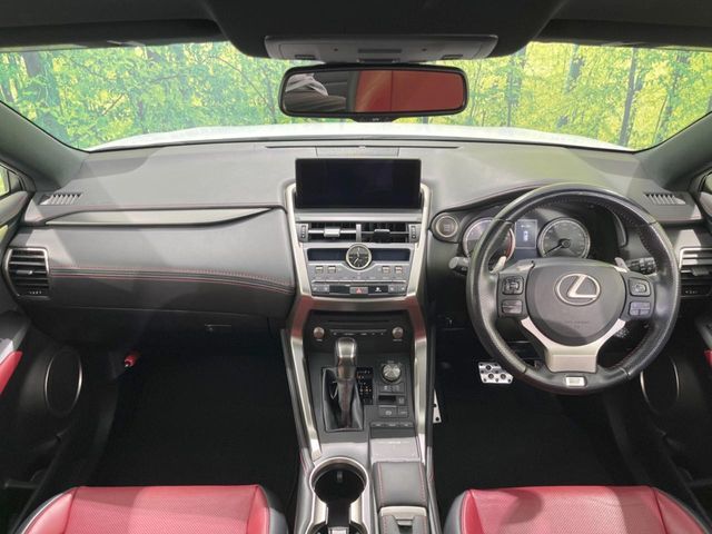 TOYOTA LEXUS NX300 2017 Image 31