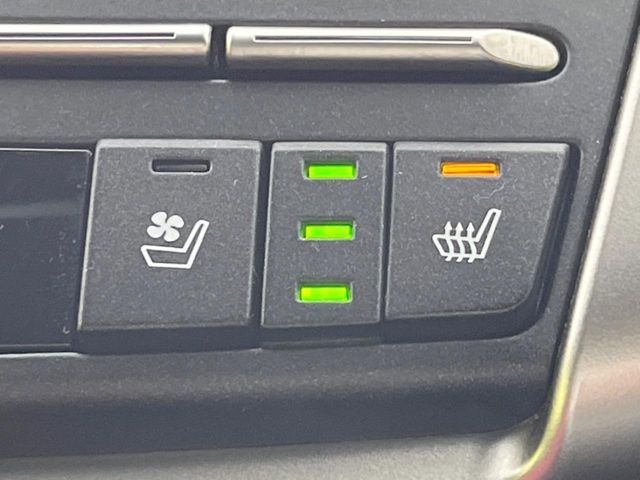 TOYOTA LEXUS NX300 2017 Image 31