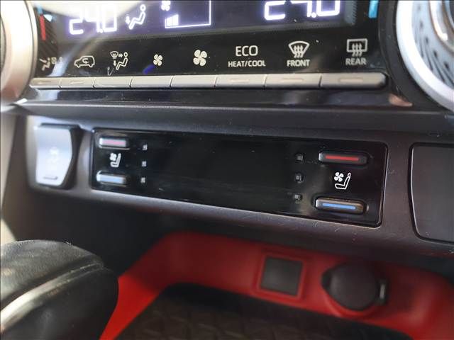 TOYOTA RAV4 4WD 2021 Image 31