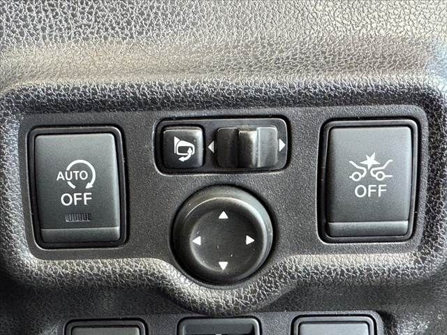 NISSAN NOTE 2018 Image 31