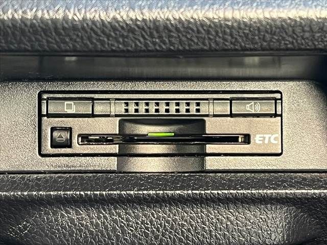 TOYOTA VOXY 2015 Image 31