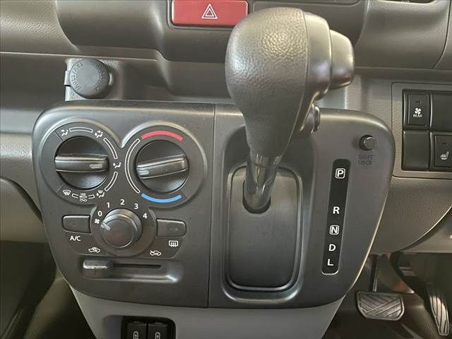 NISSAN CLIPPER VAN 2025 Image 31