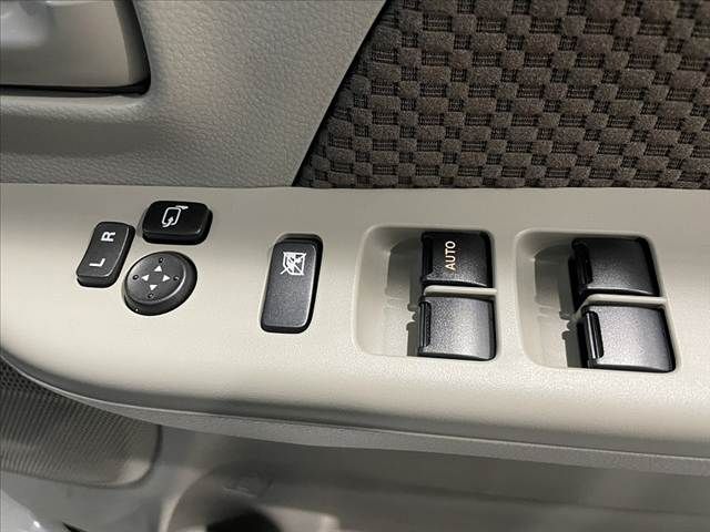 NISSAN CLIPPER VAN 2025 Image 31