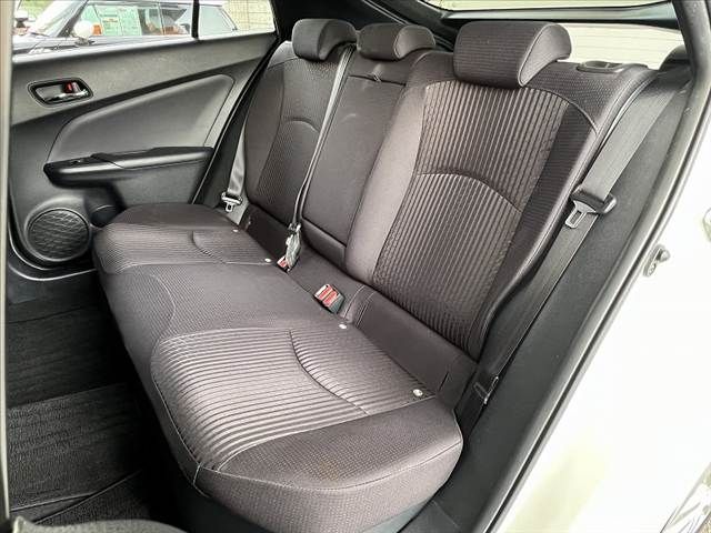 TOYOTA PRIUS 2018 Image 31