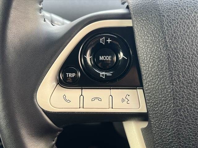 TOYOTA PRIUS 2018 Image 31