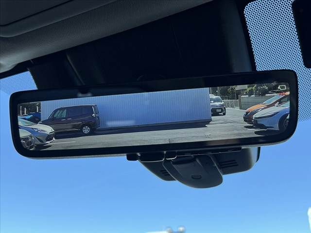 TOYOTA RAV4 HYBRID 4WD 2023 Image 31