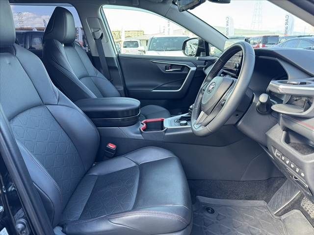TOYOTA RAV4 HYBRID 4WD 2023 Image 31