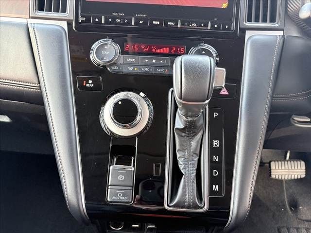 MITSUBISHI DELICA D:5 4WD 2023 Image 31