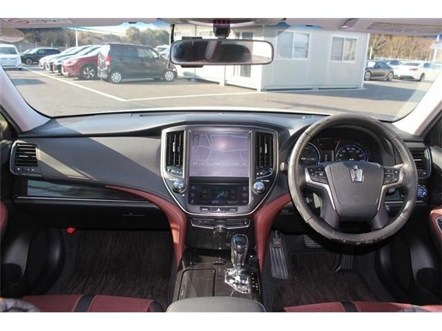 TOYOTA CROWN SEDAN HYBRID 2013 Image 31