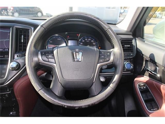 TOYOTA CROWN SEDAN HYBRID 2013 Image 31