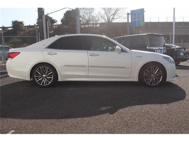 TOYOTA CROWN SEDAN HYBRID 2013 Image 31