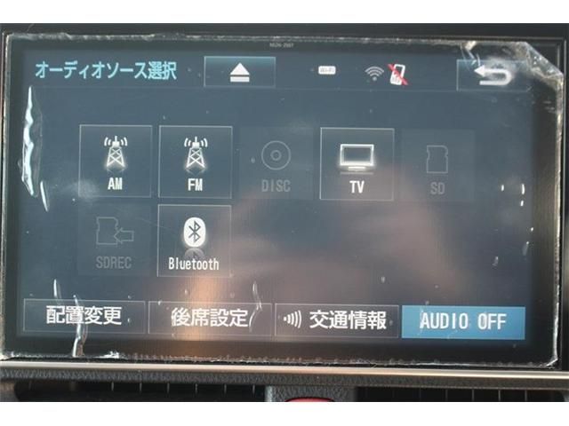 TOYOTA NOAH HYBRID 2017 Image 31