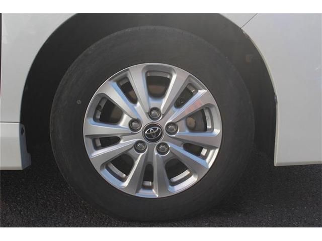 TOYOTA NOAH HYBRID 2017 Image 31