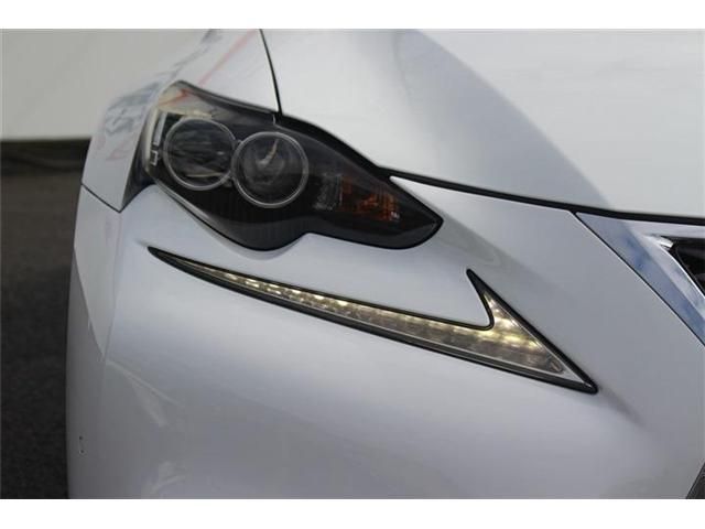 TOYOTA LEXUS IS300H 2013 Image 31