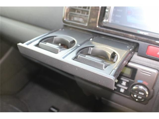 TOYOTA HIACE VAN 2WD 2017 Image 31