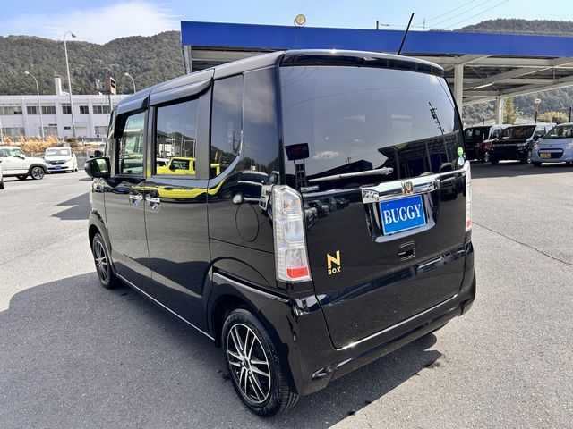 HONDA N BOX 2016 Image 31