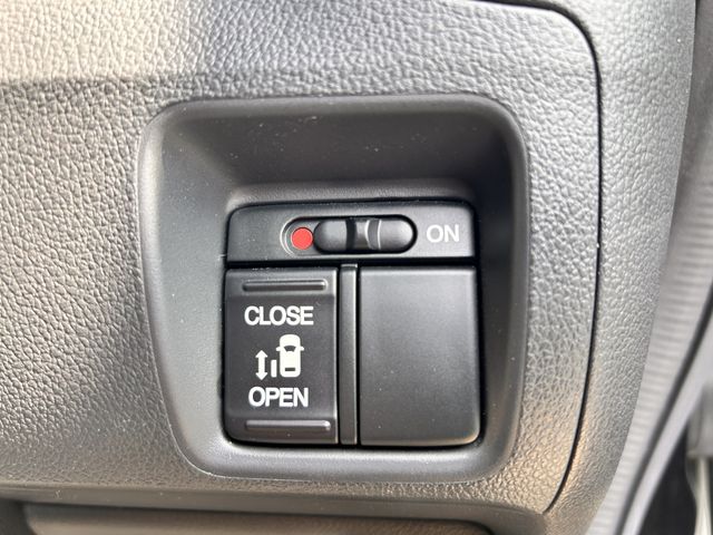 HONDA N BOX 2016 Image 31