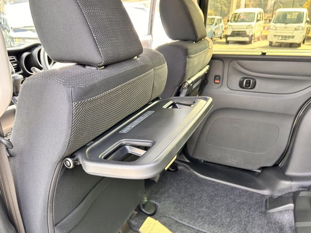 HONDA N BOX 2016 Image 31