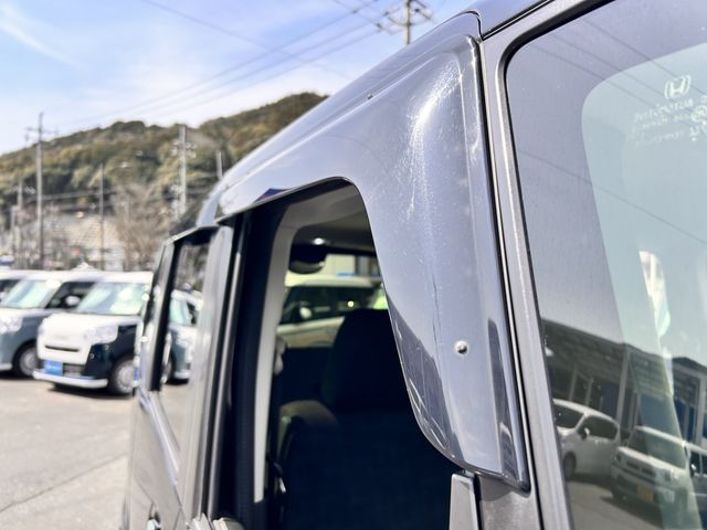 HONDA N BOX 2016 Image 31