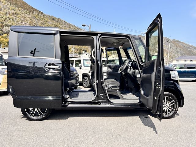 HONDA N BOX 2016 Image 31