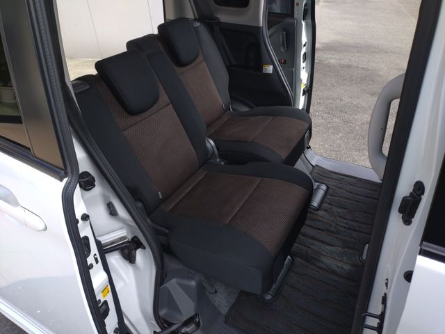 NISSAN ROOX 2012 Image 31