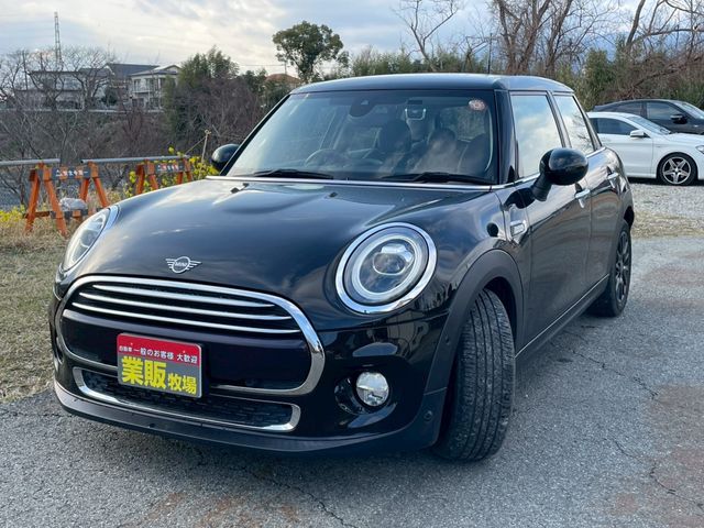 BMW MINI COOPER 5DOOR 2019 Image 31