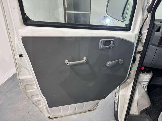 NISSAN CLIPPER TRUCK 4WD 2004 Image 31