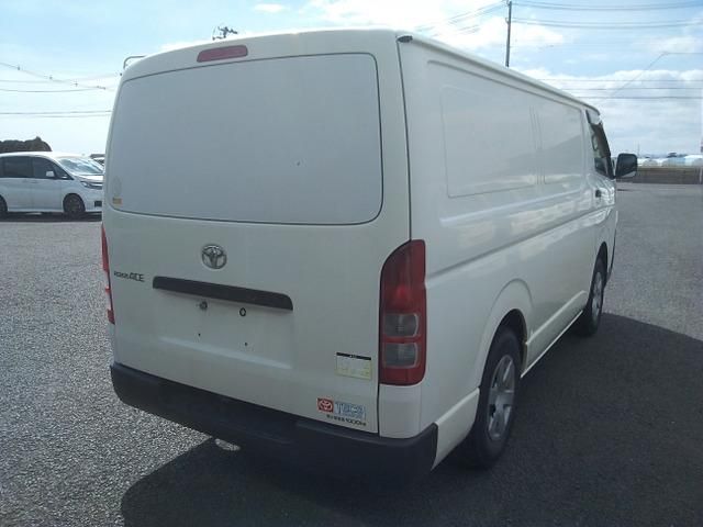 TOYOTA REGIUSACE VAN 4WD 2014 Image 31