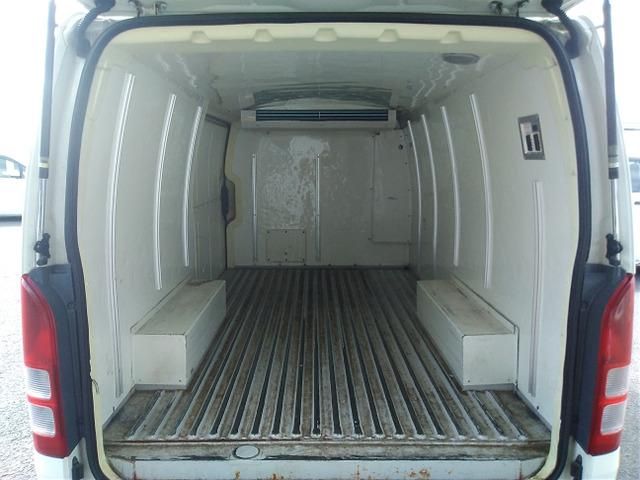 TOYOTA REGIUSACE VAN 4WD 2014 Image 31