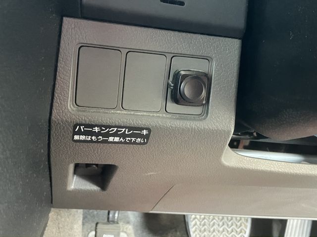 TOYOTA MARK X 2010 Image 31