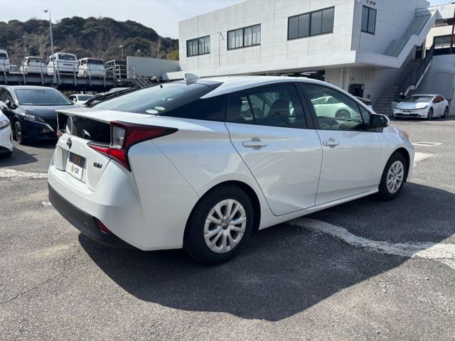 TOYOTA PRIUS 2021 Image 31