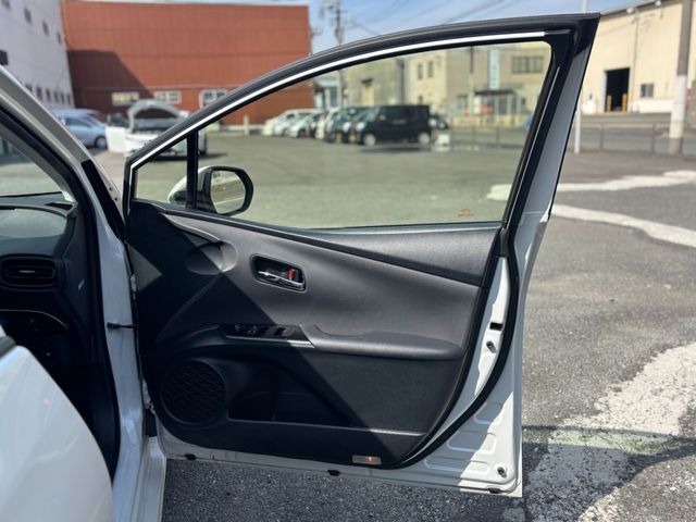 TOYOTA PRIUS 2021 Image 31