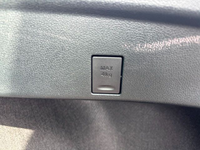 TOYOTA PRIUS 2021 Image 31