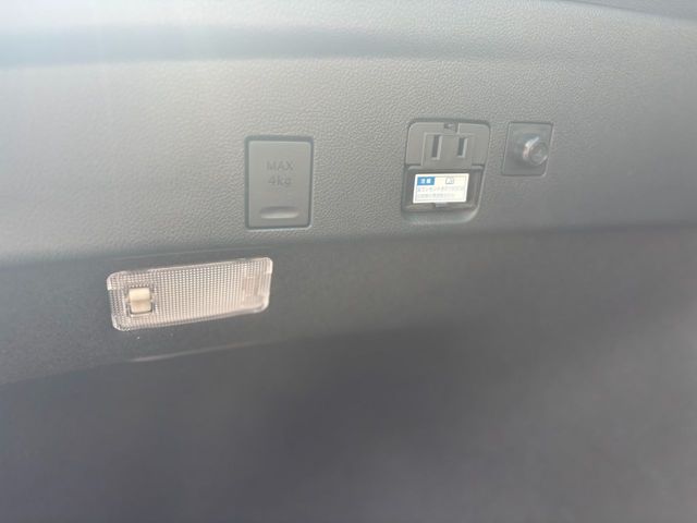 TOYOTA PRIUS 2021 Image 31