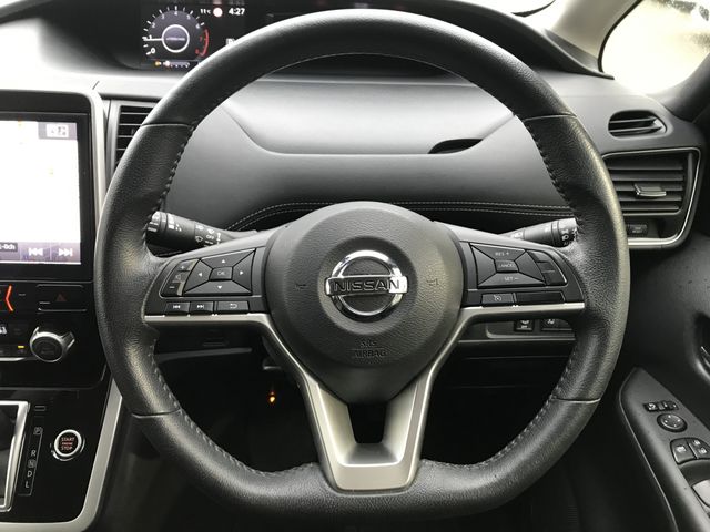 NISSAN SERENA  S-HYBRID 2018 Image 31