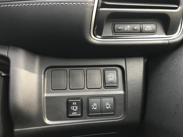 NISSAN SERENA  S-HYBRID 2018 Image 31